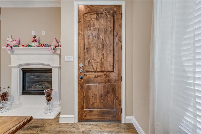 Building Photo - 818 Milton Way