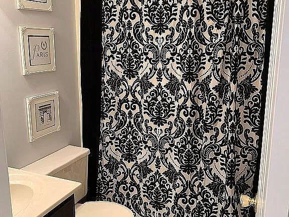 Building Photo - 2030 Silverbrook Dr