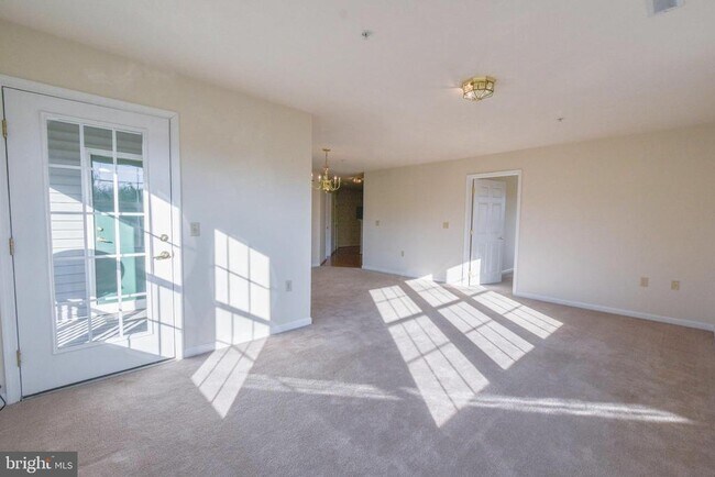 Building Photo - 45521 Westmeath Way