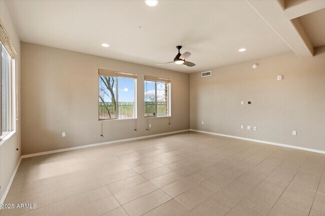 Building Photo - 17850 N 68th St