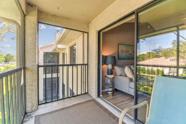 Building Photo - 2087 Hunters Glen Dr