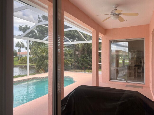 Building Photo - 2BR+Office with sleeper/2BA Single Family ...