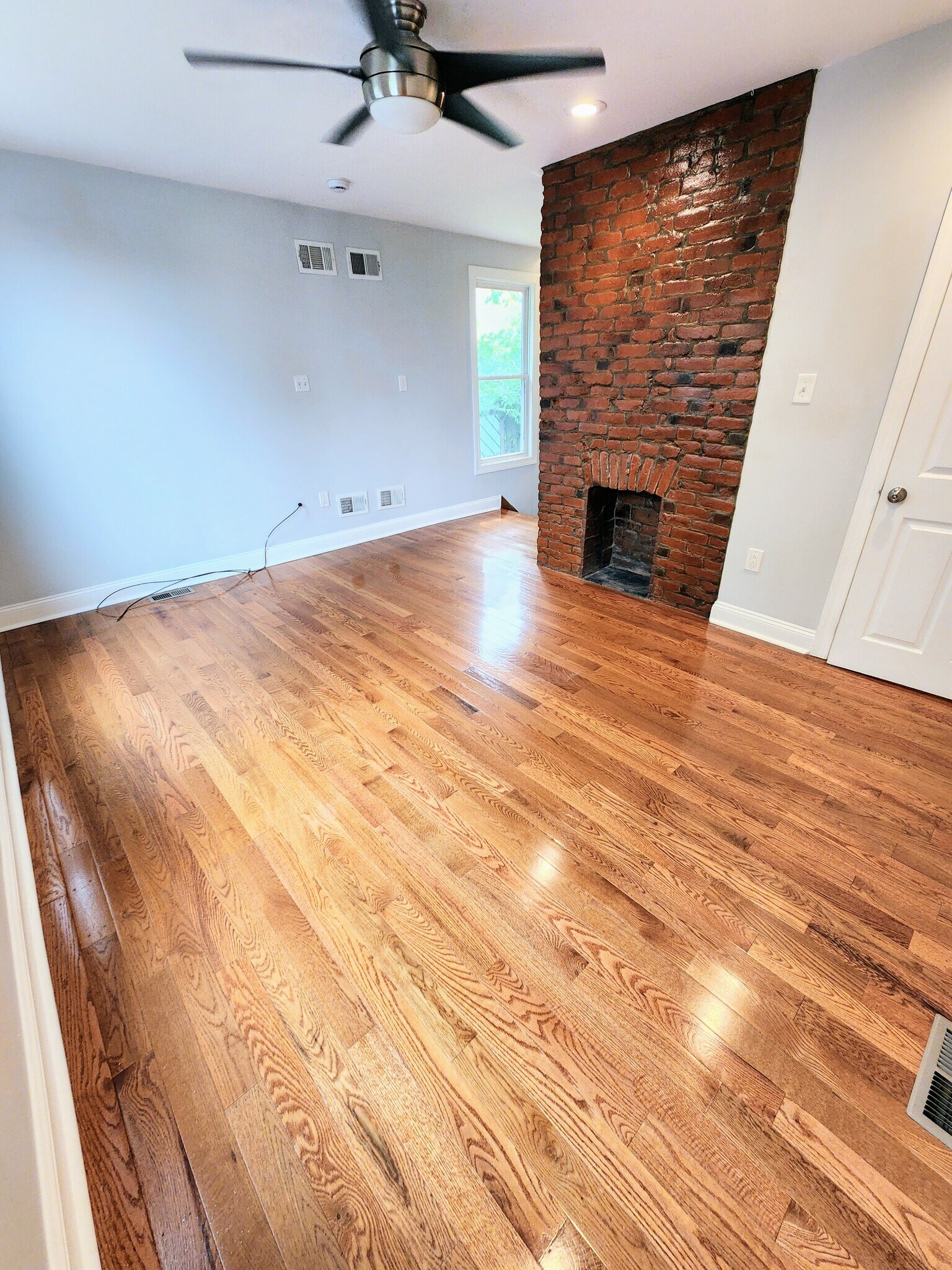 Building Photo - 904 Sewickley Heights Dr