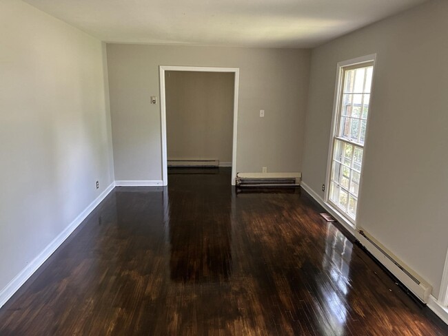 Formal living room - 5822 Craftsbury Dr