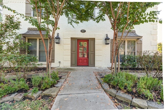 Primary Photo - 607 Ellingham Dr