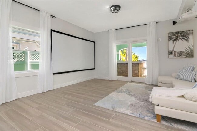 Building Photo - 644 Boca Ciega Isle Dr