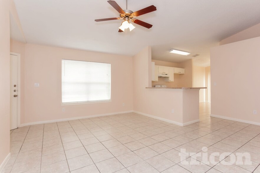 Building Photo - 3206 Boynton Dr