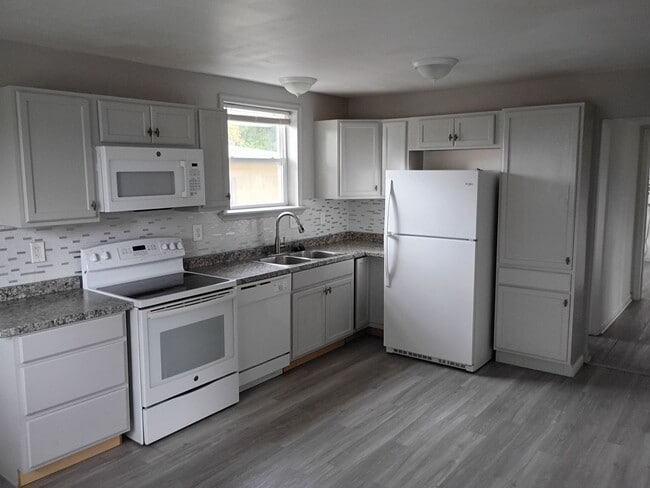 Building Photo - 5659 Ansley St