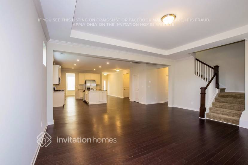 Building Photo - 11326 Cedarvale Farm Pkwy