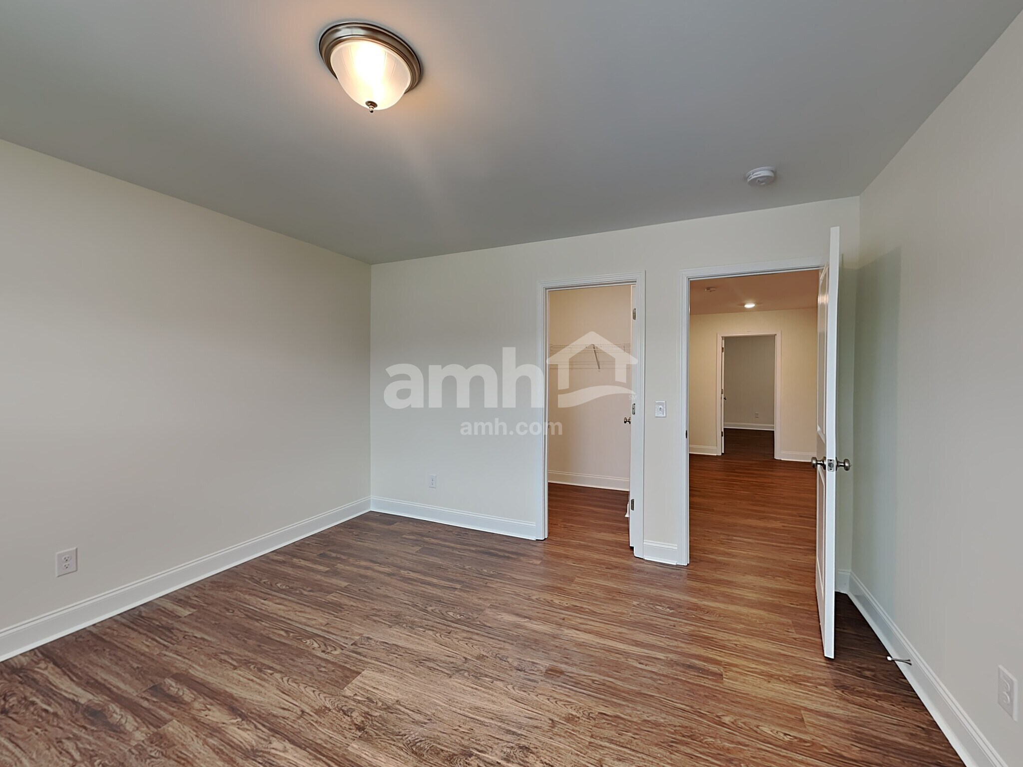 Building Photo - 2008 Bennett Dr