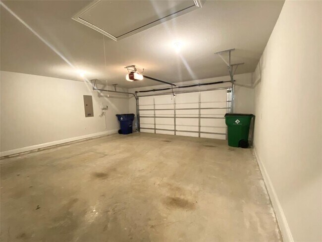 Building Photo - 3821 Bennett Trail