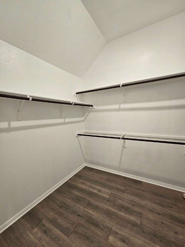 Building Photo - Gorgeous First Time Rental, 4 bed, 3 full bath with flex room which could be used as a 5th bedroo...