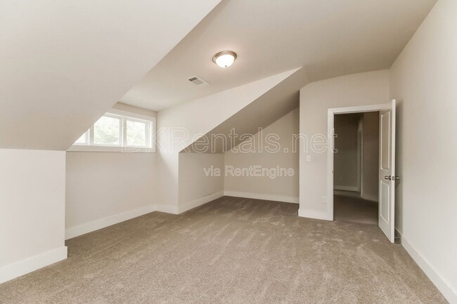 Building Photo - 140 Stewart Glen Dr