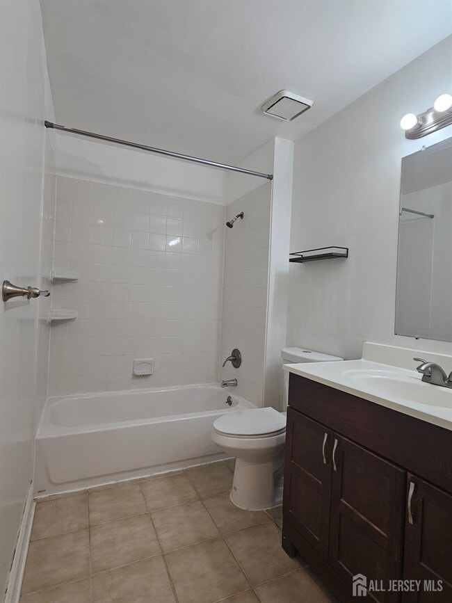 Building Photo - 2307 Aspen Dr