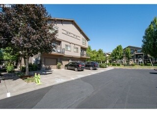 Building Photo - 675 NE Garswood Ln