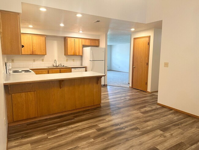 Building Photo - 2538 NE Norton Ct
