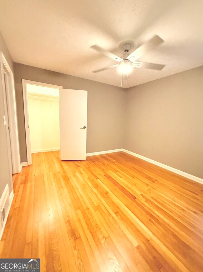 Building Photo - 1397 Jewell Ct