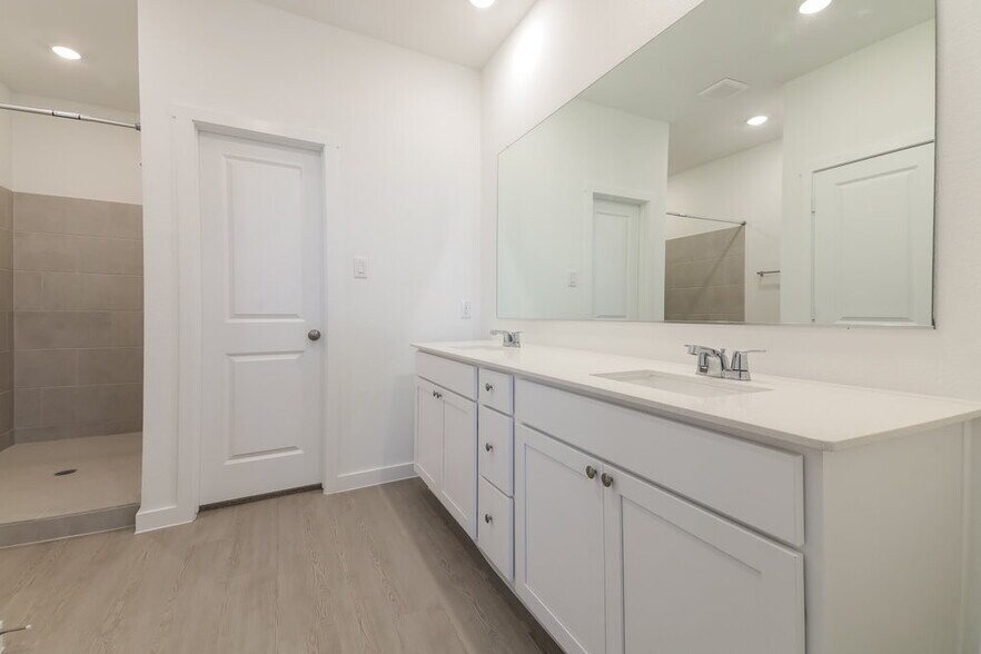 Building Photo - 2239 Mustang Ghost Trl