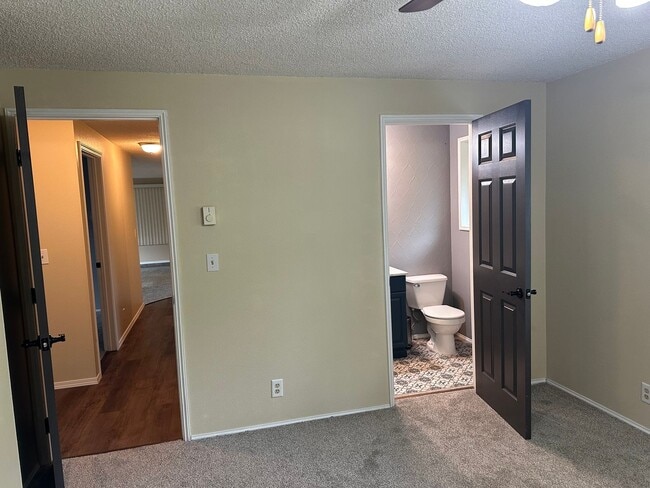 Building Photo - Beautiful 3 bedroom 2 bath house in Thurston!