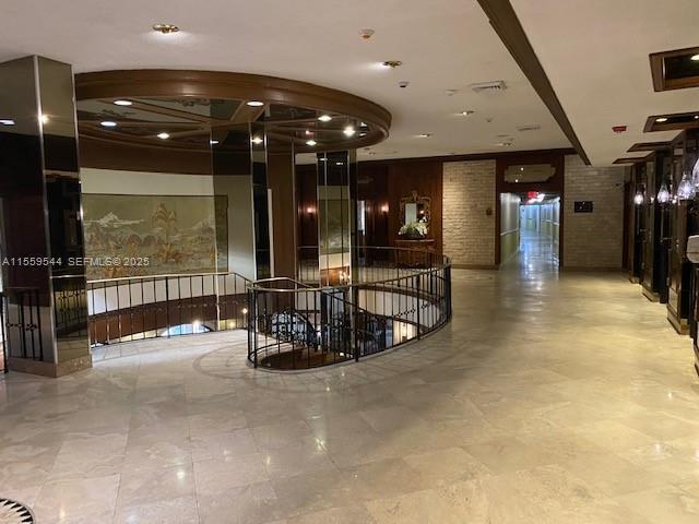 Building Photo - 6039 Collins Ave