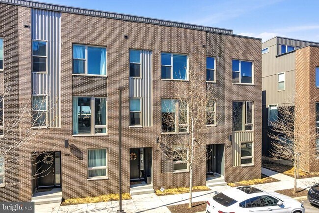 Building Photo - 2006 Northbank Pl