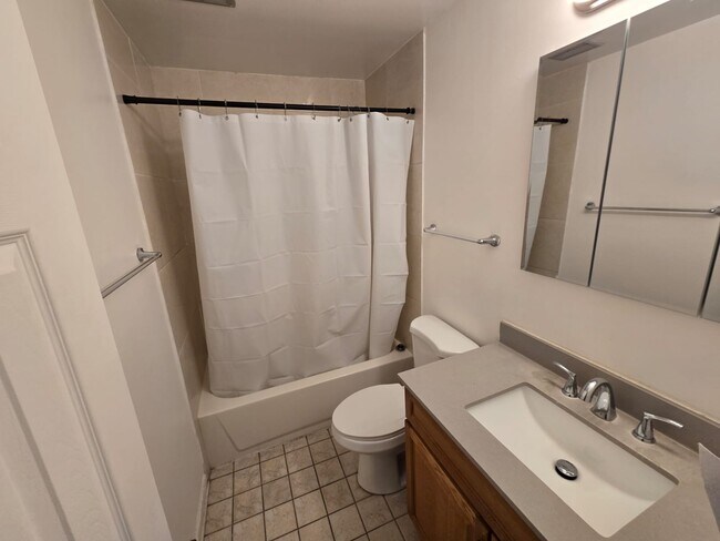 Building Photo - 5001 Carriage Way Dr