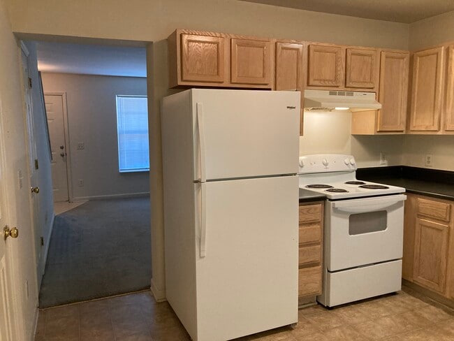 Building Photo - 65 Red Ln