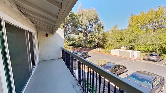 Building Photo - Amazing One Bedroom/ One Bath La Goleta Condo