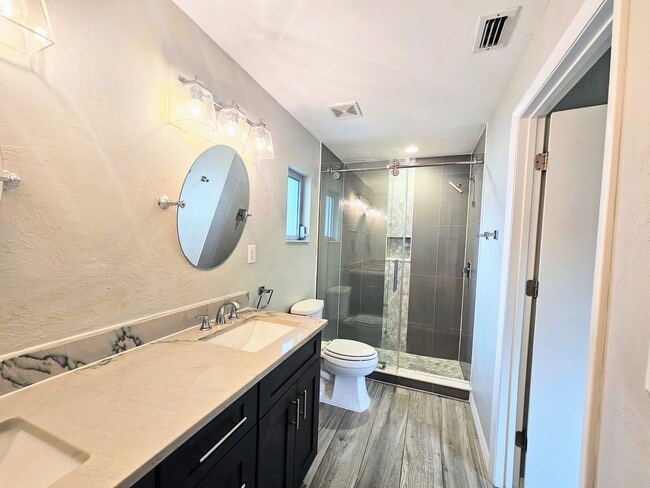 Building Photo - Charming 3BR Retreat with Private Patio & Spacious Yard