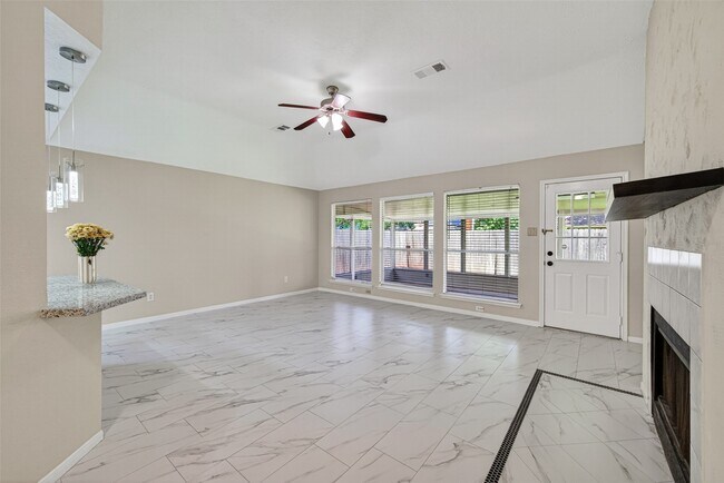 Building Photo - 16514 Camino Del Sol Dr