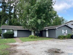 Building Photo - 2403 Mastin Lake Rd NE