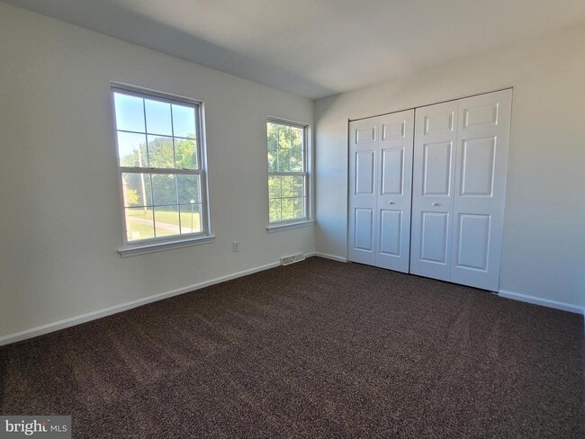 Building Photo - 50 Starboard Ct