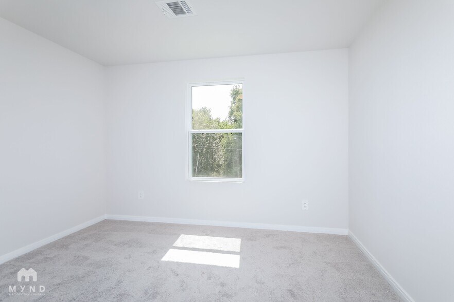 Building Photo - 13027 S Green Wing Cir