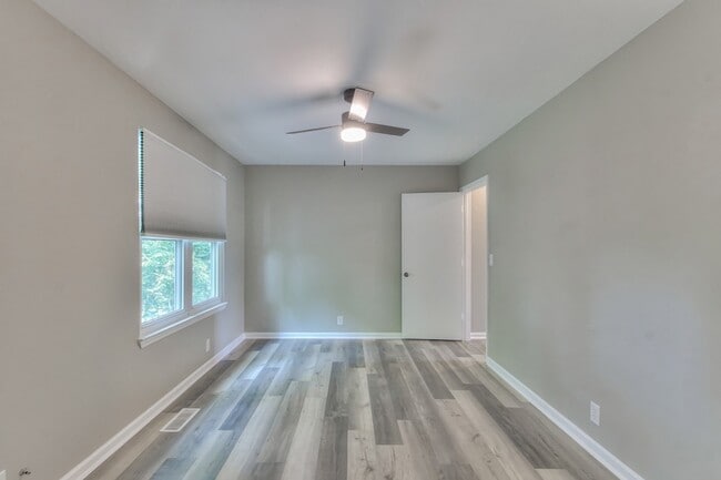 Building Photo - 2344 Tally Green Ct