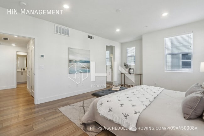 Building Photo - 9704 Seawind Wy