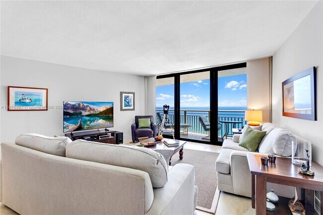 Building Photo - 3000 N Ocean Dr