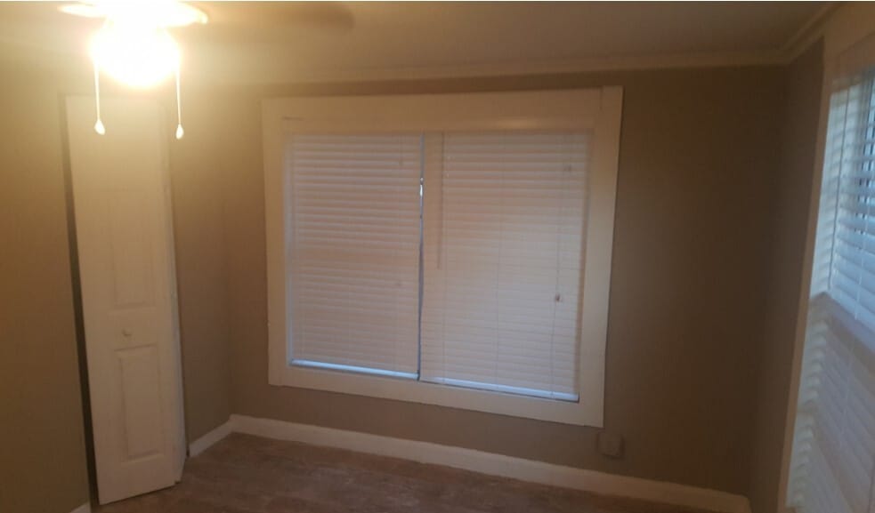 Building Photo - 1935 W Walnut St