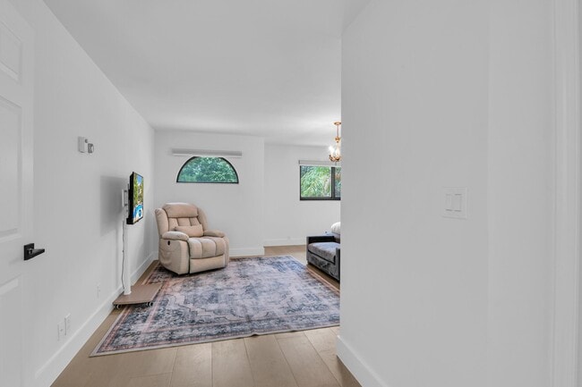 Building Photo - 753 Villa Portofino Cir