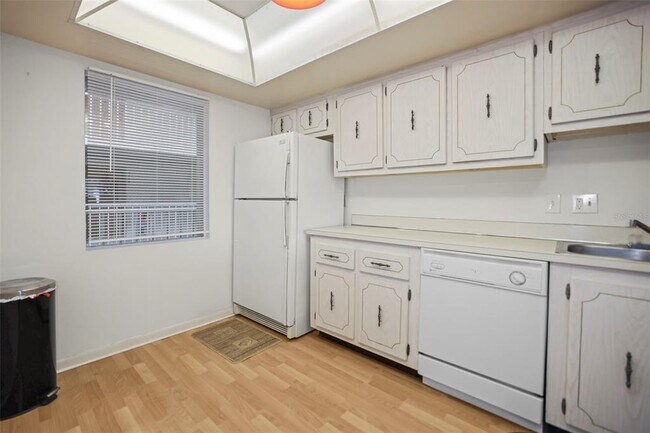 Building Photo - 4902 38th Way S
