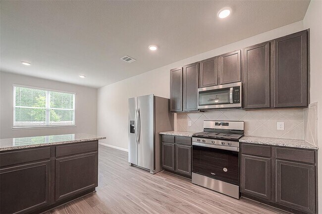 Building Photo - 2373 Tavo Trails Dr