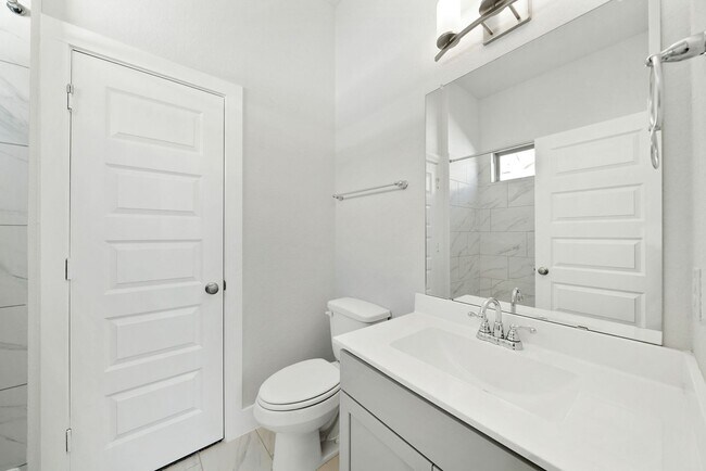 Building Photo - 4 Bedroom/4 Bath Stillwater Ranch Subdivision