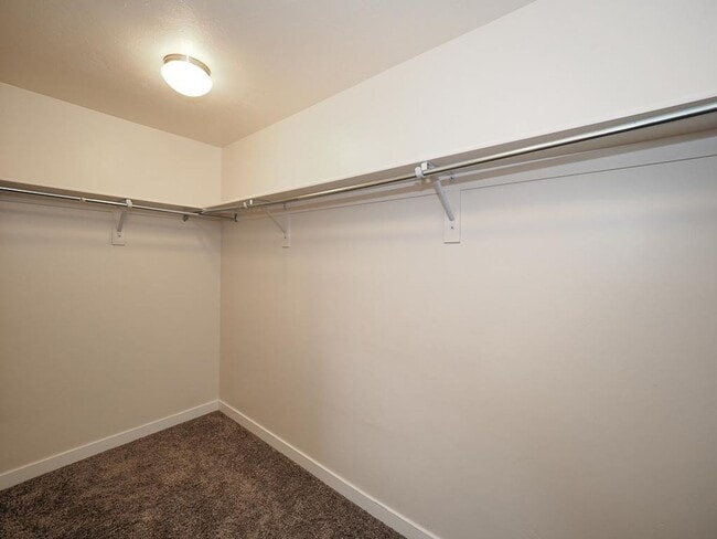 Building Photo - Draper Hillside Townhome
