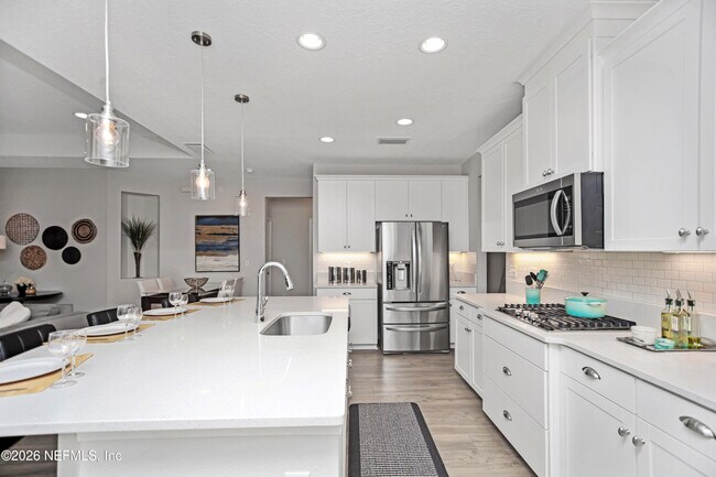 Building Photo - 179 Horsetail Ct