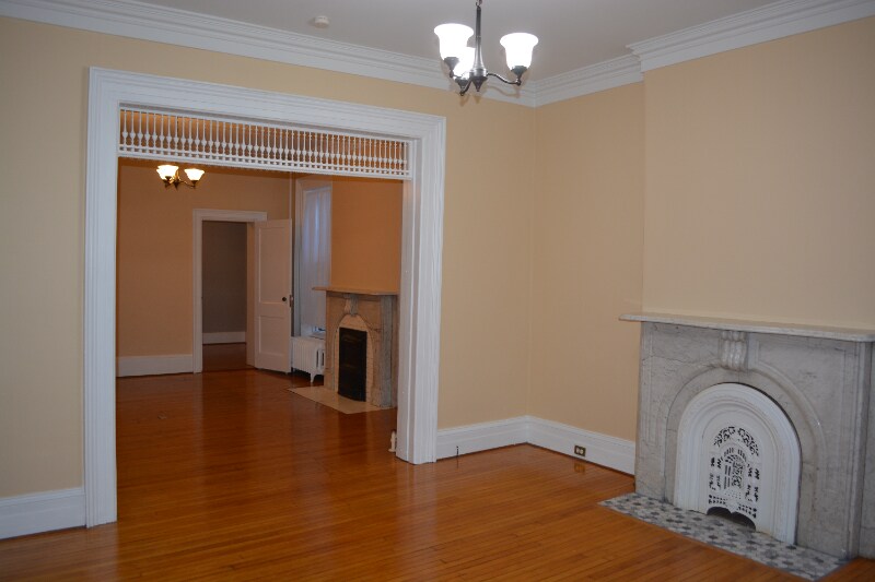 Building Photo - 1010 Dudley Ave