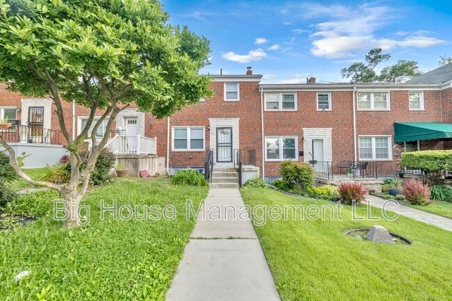 Building Photo - 1307 Dartmouth Ave