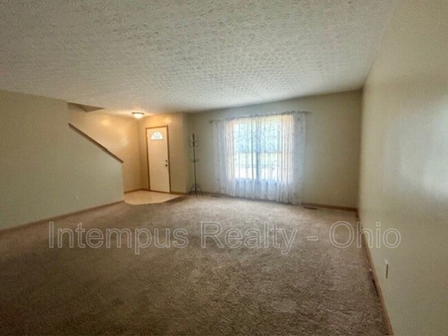 Building Photo - 173 Niatross Pl