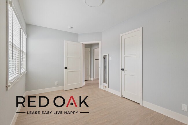 Building Photo - 1847 21st St