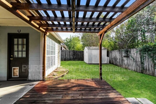 Building Photo - 453 Tocoa Rd