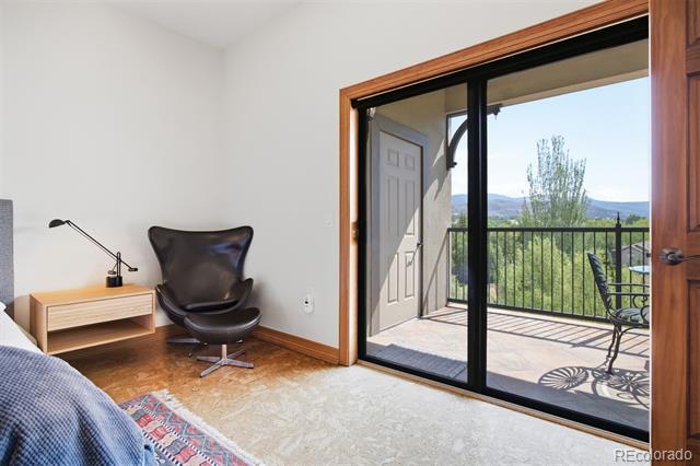 Building Photo - 275 Main St