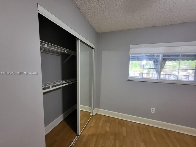 Building Photo - 9749 SW 213th Terrace